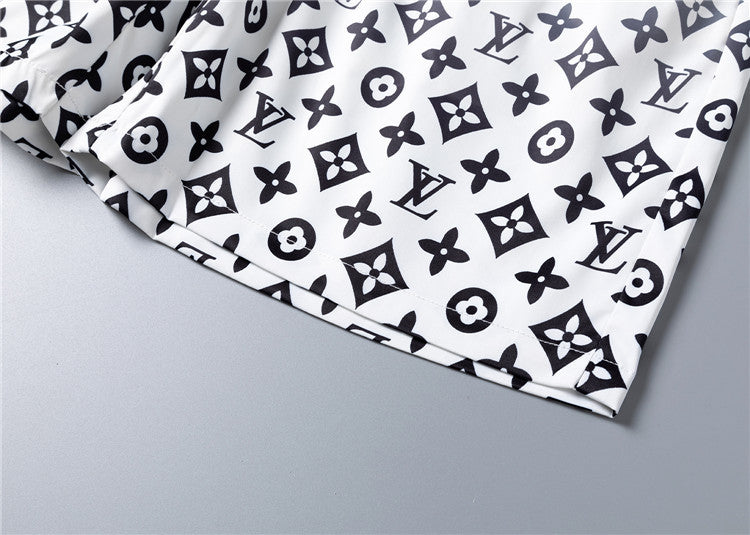 Lv Monogram